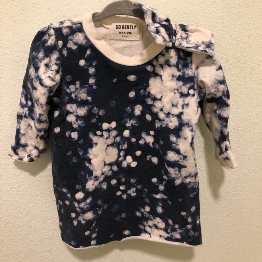 GO GENTLY NATION Ruffle shoulder dress 6-12months
